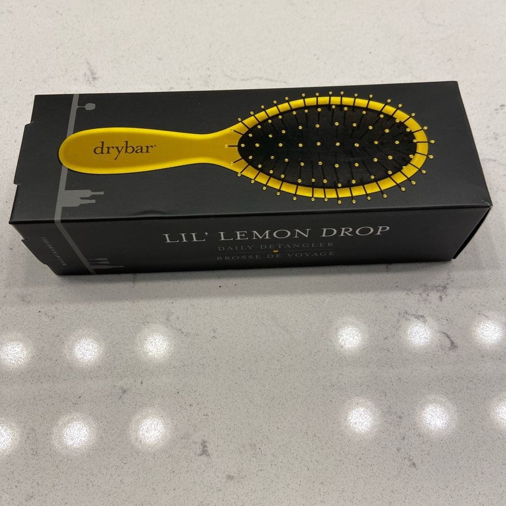 DRYBAR LIL’ LEMON DROP HAIRBRUSH/DETANGLER.